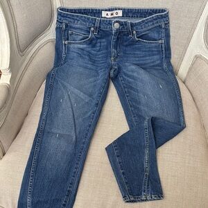AMO Women's Classic Indigo Skinny Jeans